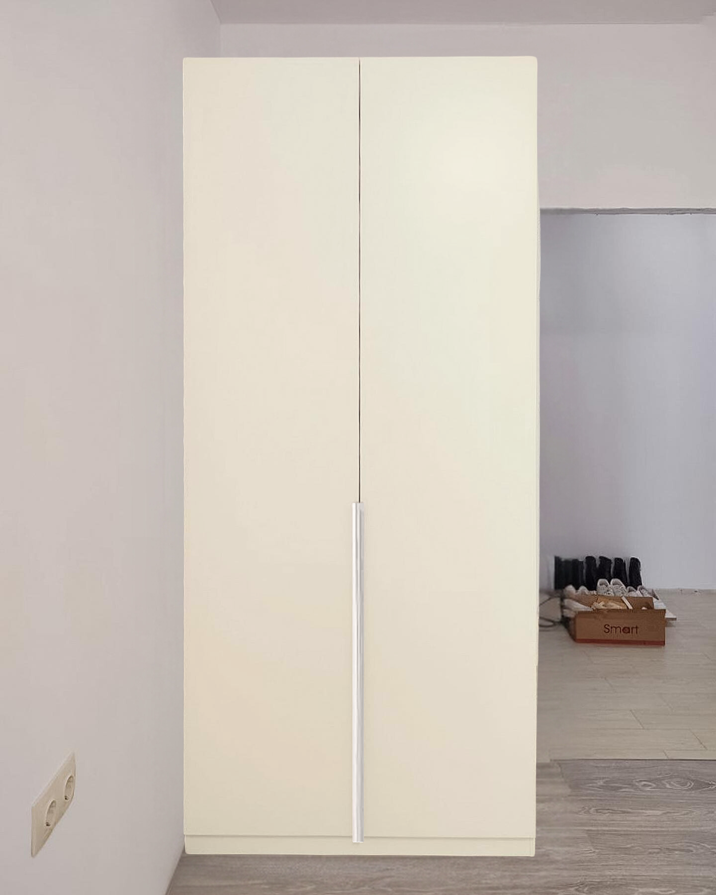 Шафа на двоє дверей з чотирма висувними ящиками