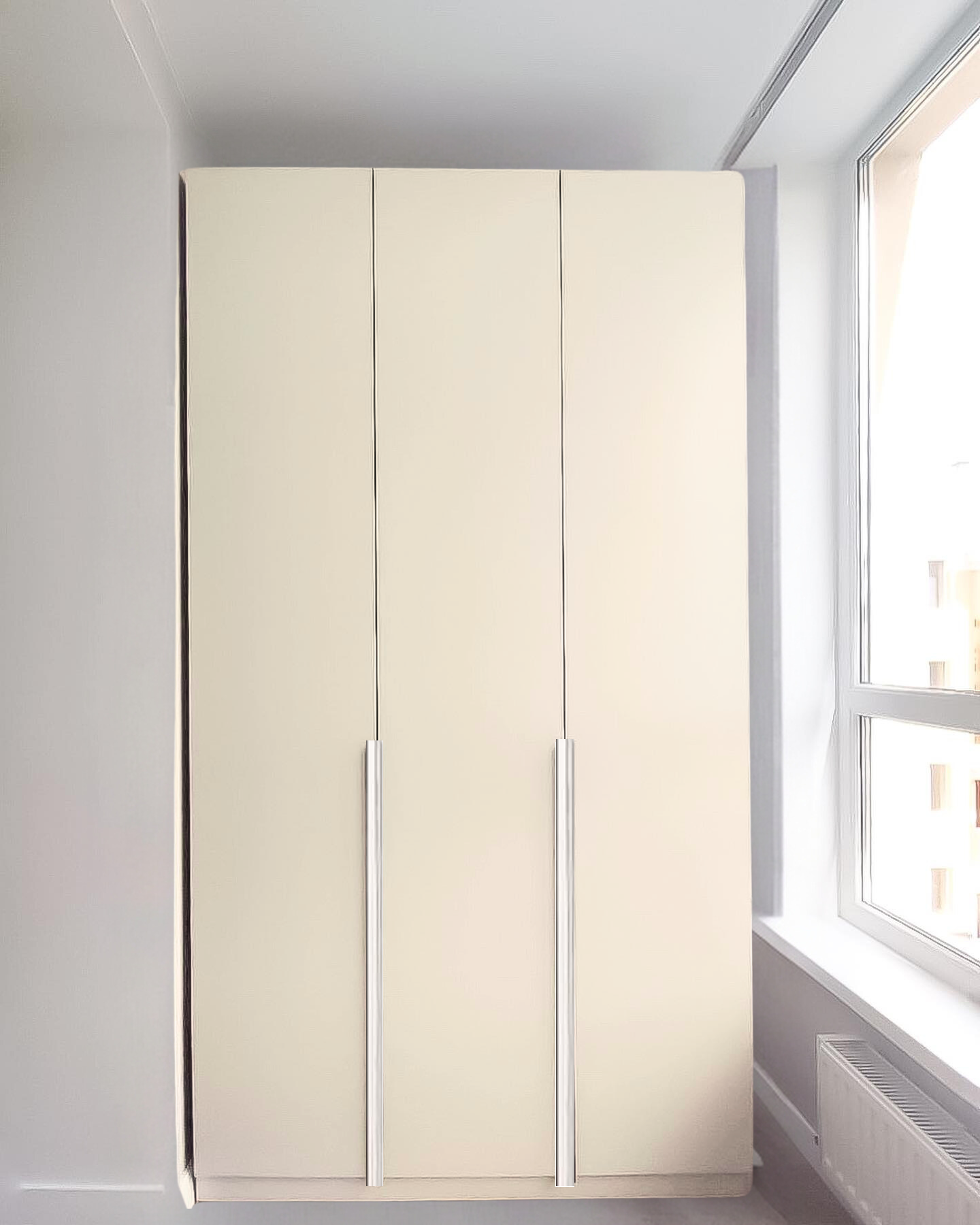 Шафа на троє дверей з двома висувними ящиками